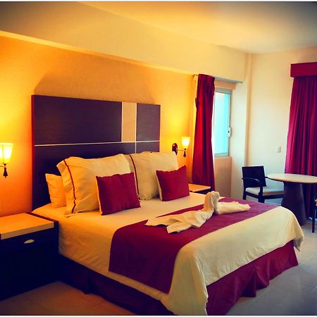 Hotel Baluartes Campeche Extérieur photo