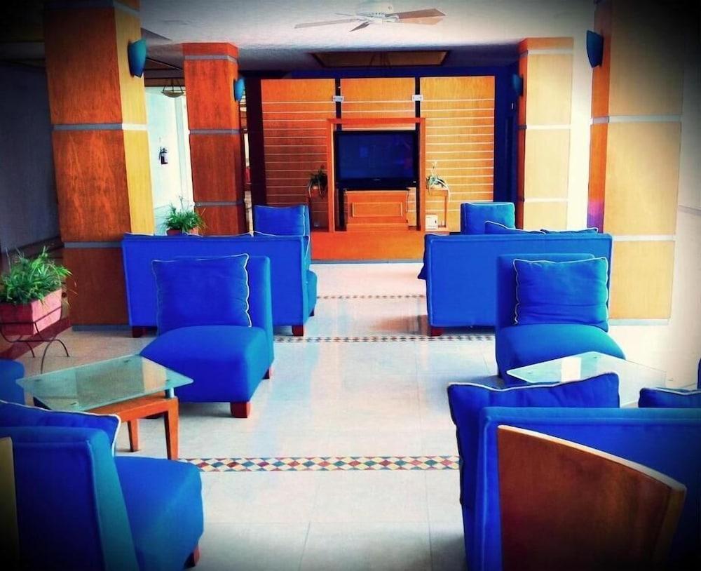 Hotel Baluartes Campeche Extérieur photo