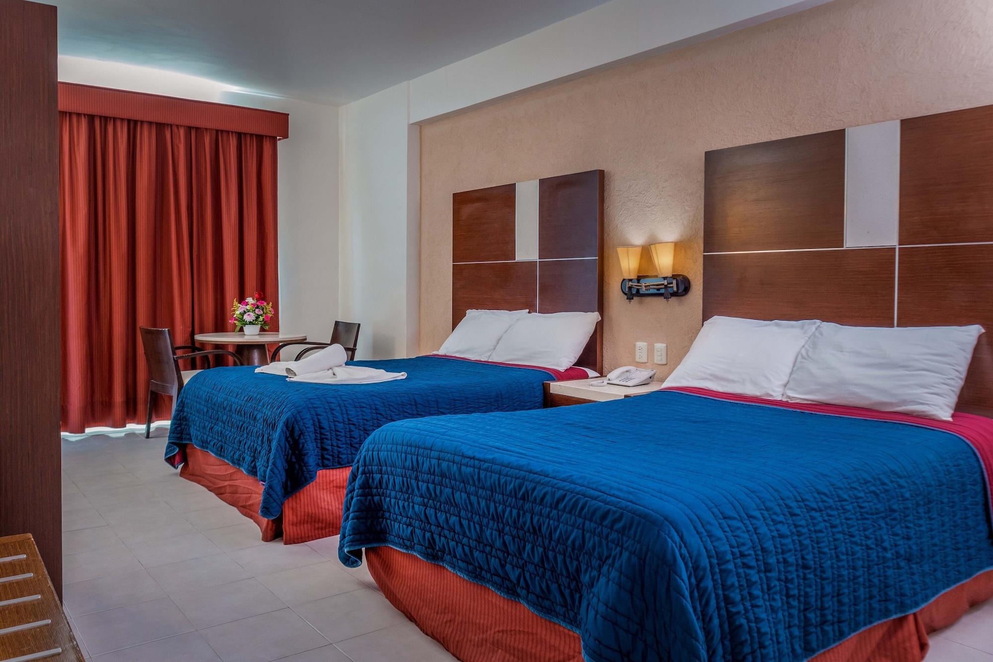 Hotel Baluartes Campeche Extérieur photo