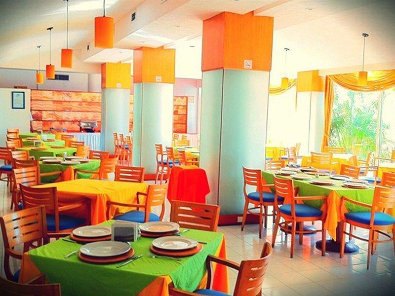 Hotel Baluartes Campeche Extérieur photo